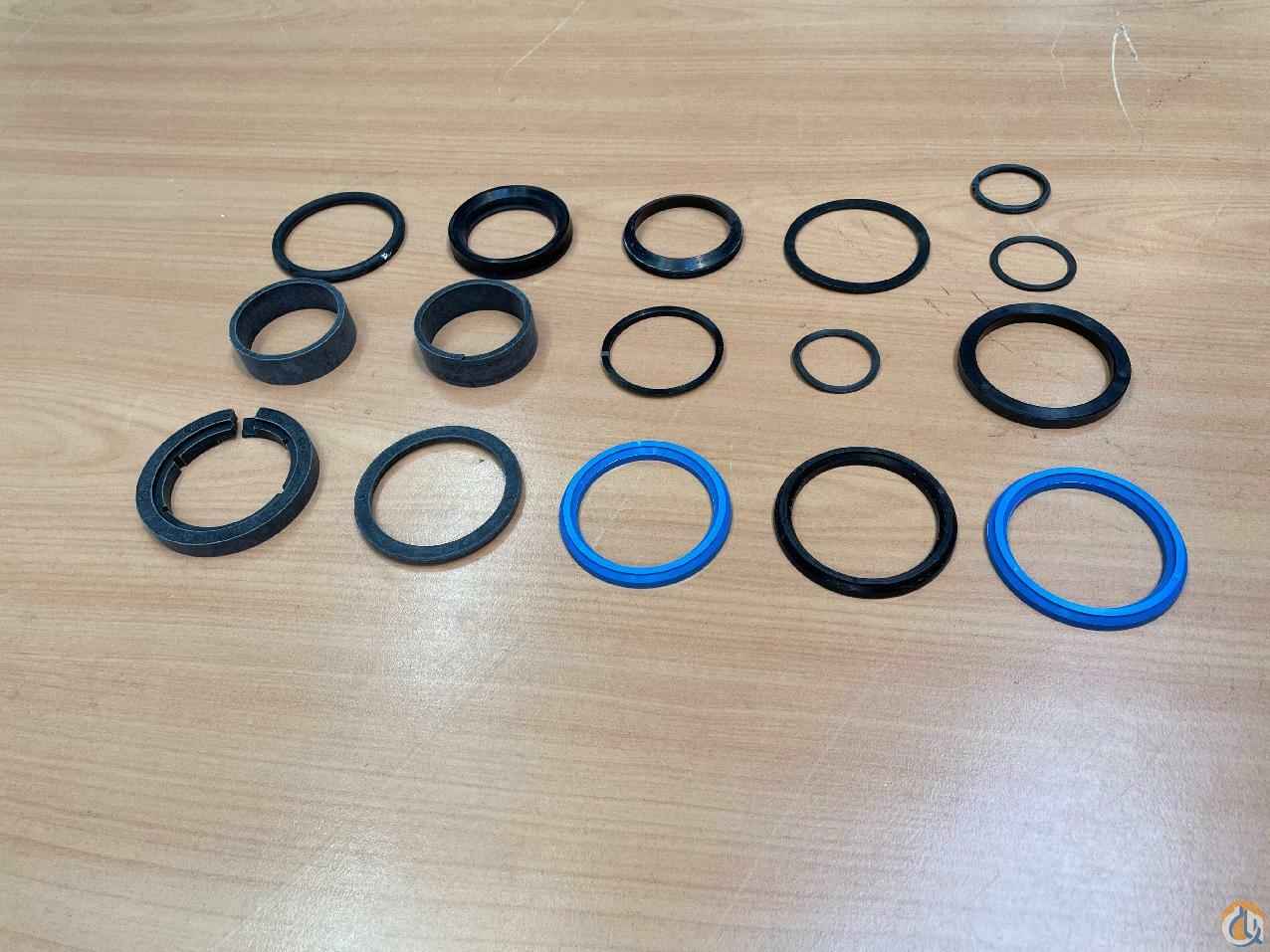 7373000095 - SEAL KIT