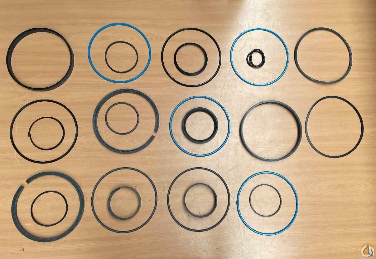 7373000046 - CYL SEAL KIT