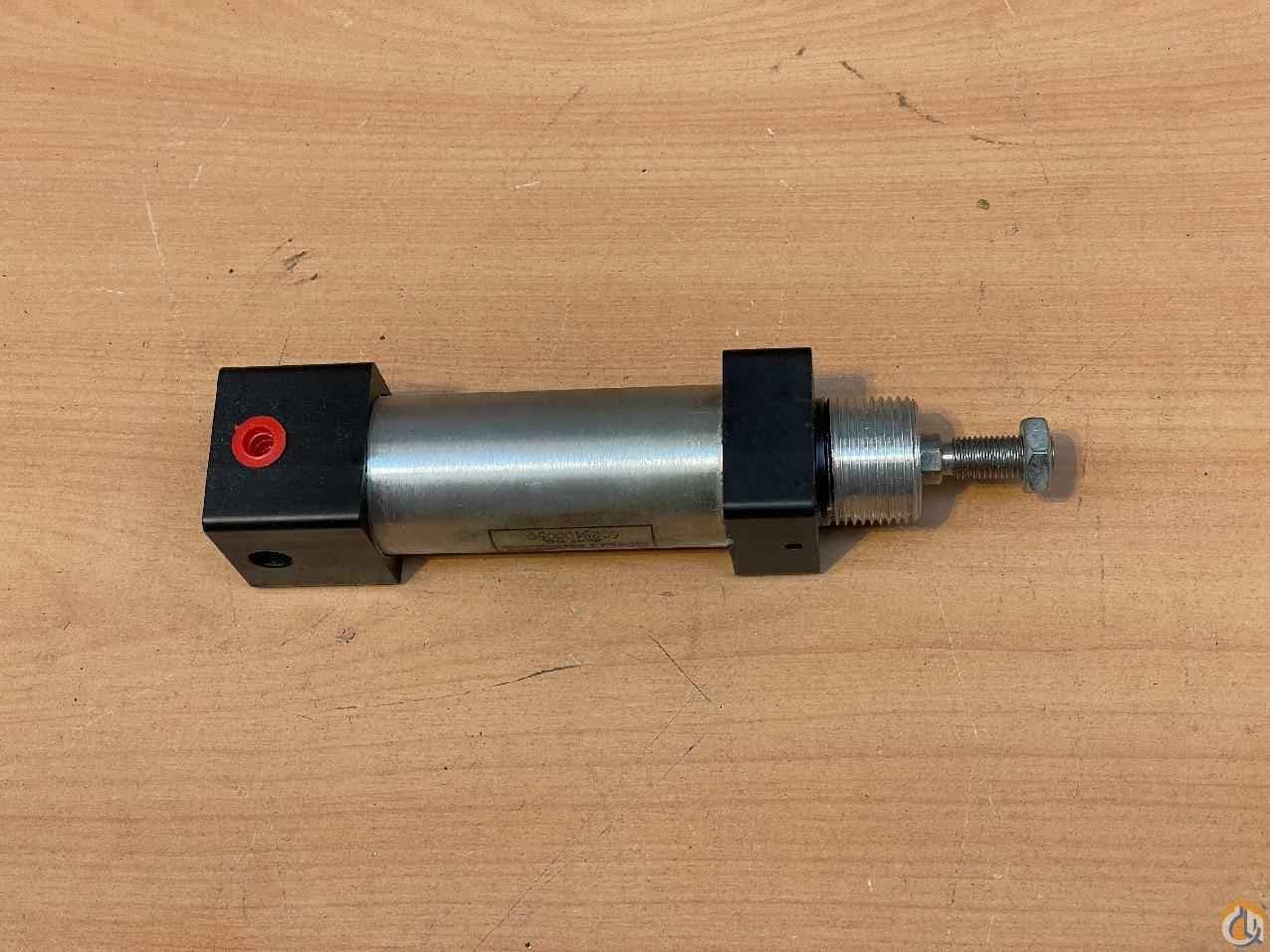 7372990034 - AIR CYLINDER