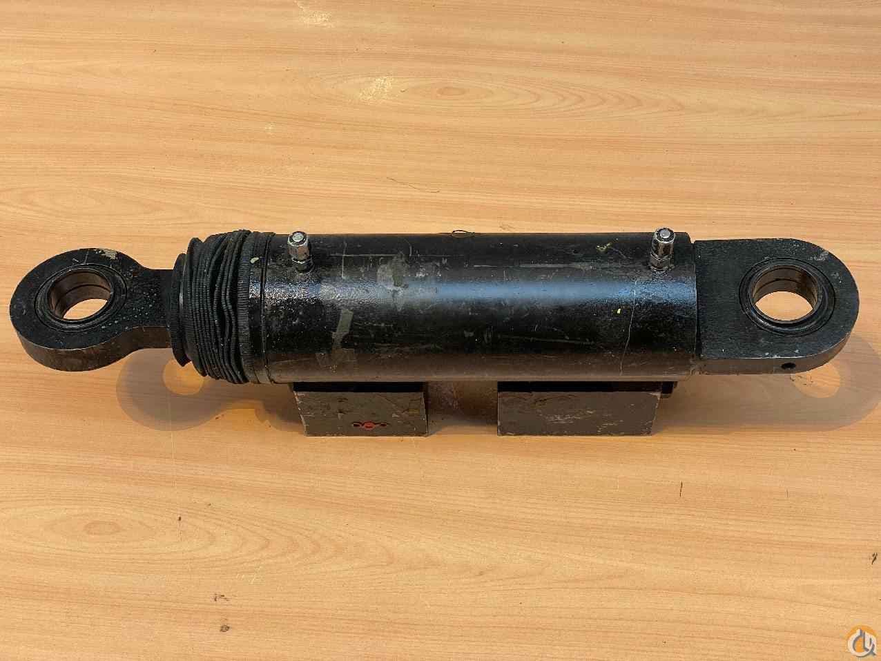 6372002896 - AXLE BLOCKING CYLINDER