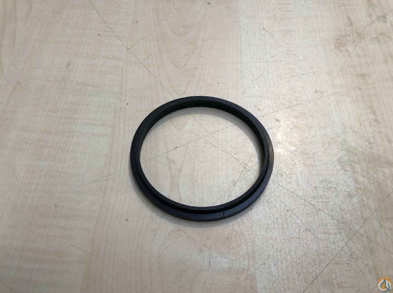 9372100011 - SEAL, WIPER