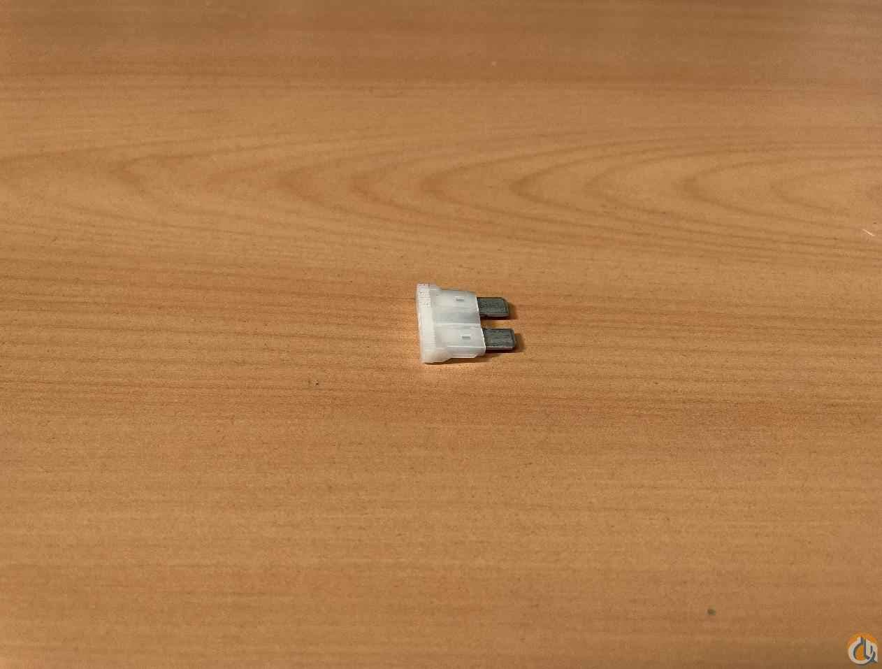 7482000030 - FUSE, 25AMP