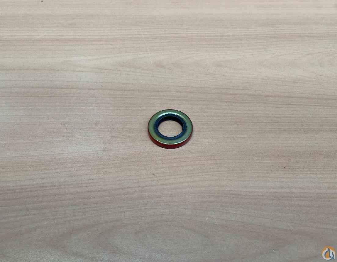 7794000265 - OIL SEAL
