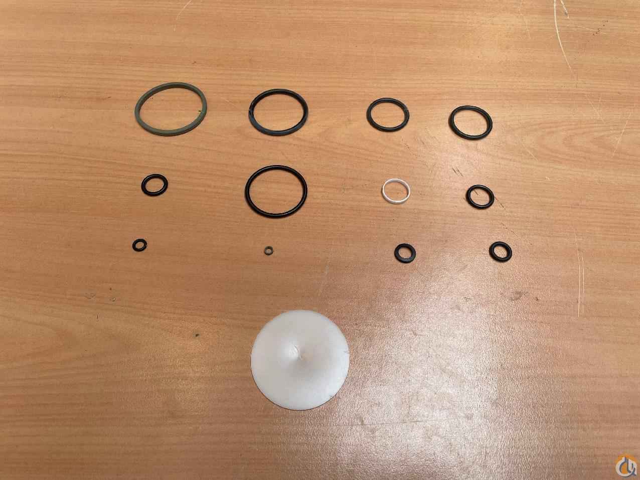 9752990278 - SEAL KIT