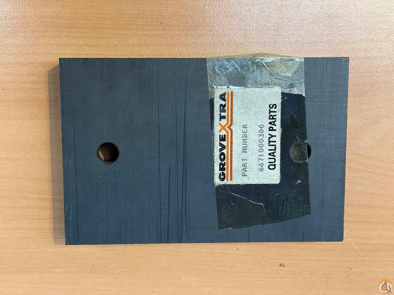 6671000300 - WEAR PAD