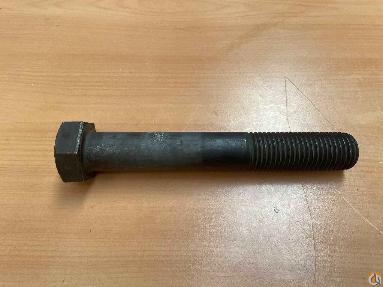 7118306850 - BOLT, HEX