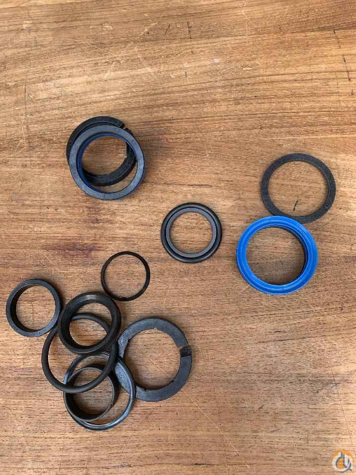 9752100914 - KIT, SEAL