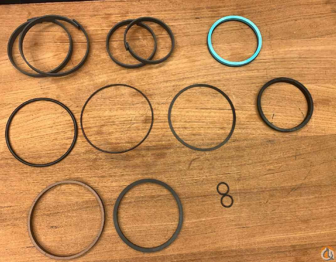 9372103206 - SEAL KIT OUTRIGGER