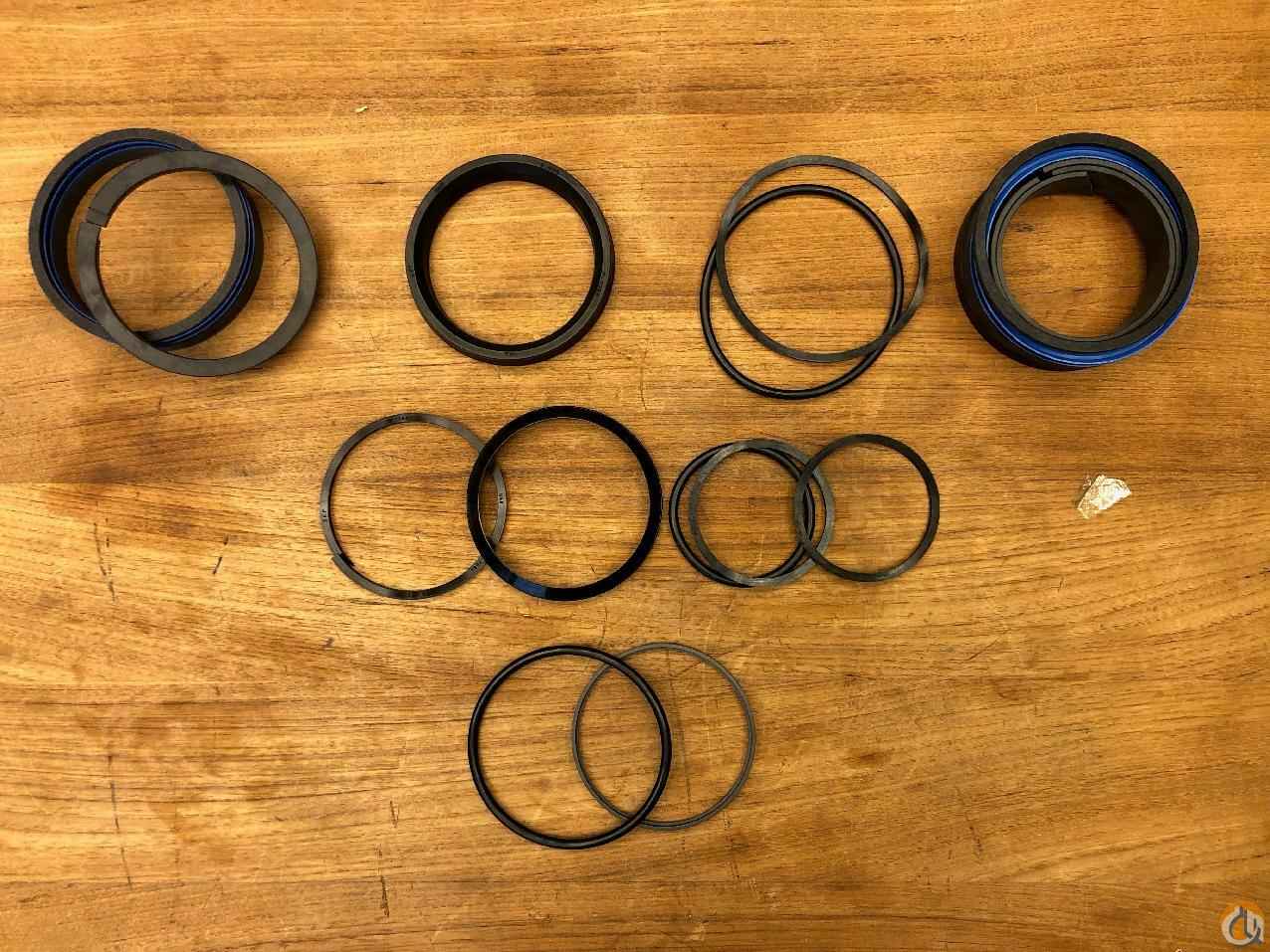 7373000020 - CYL SEAL KIT
