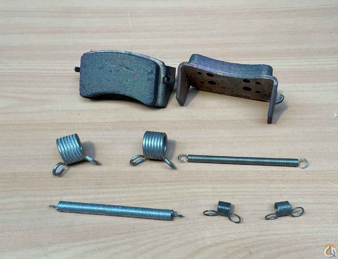 9904105912 - PAD HOLDER KIT