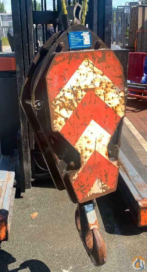 3089148-U - HOOK BLOCK 40 T (DOUBLE HOOK)-USED