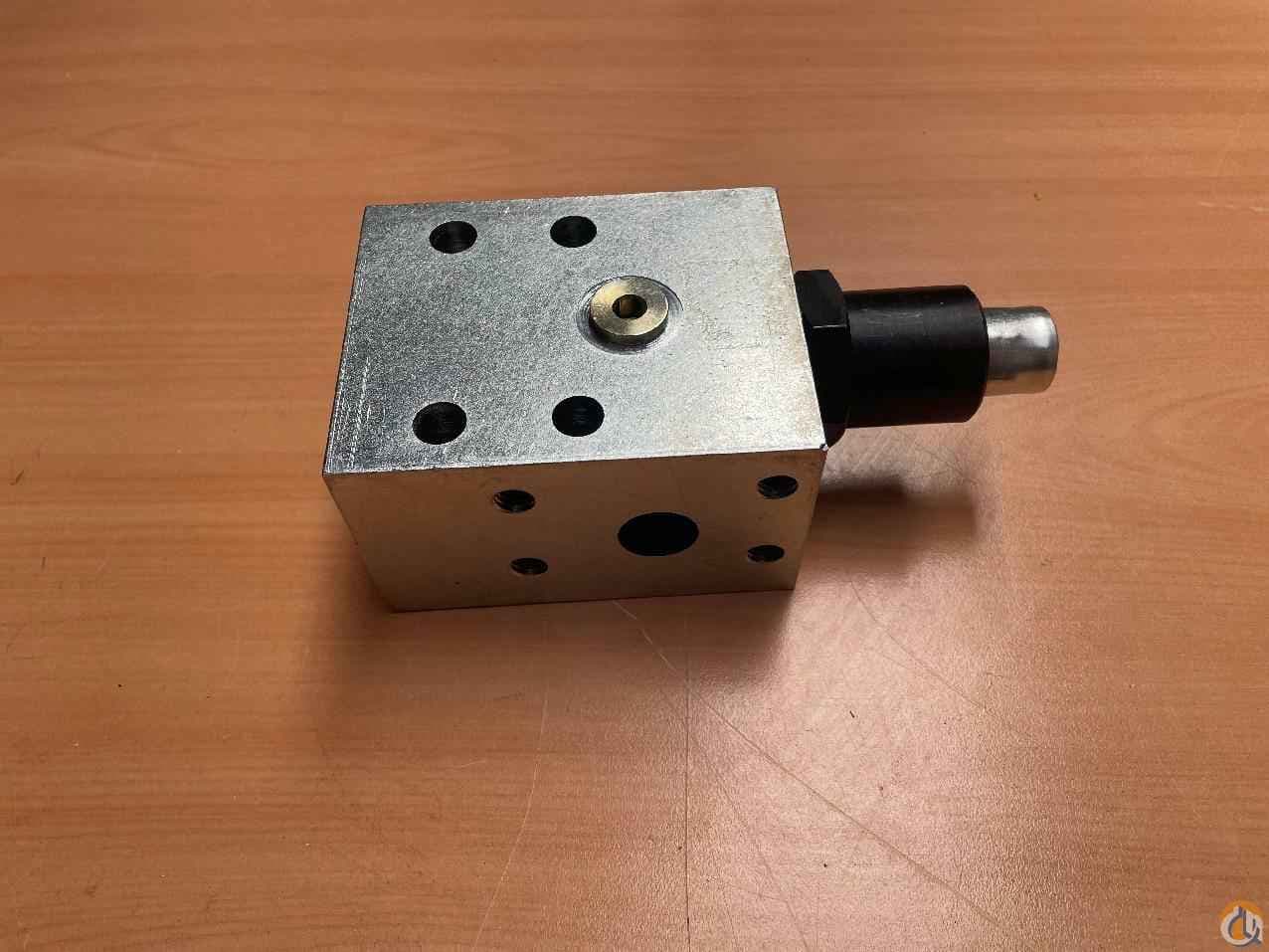 7926003312 - VALVE ASSY, MOTOR CONTROL UNIT