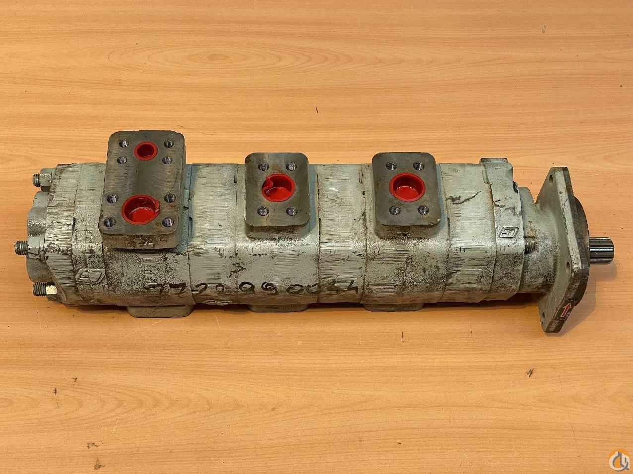 7722990044 - PUMP HYDRAULIC