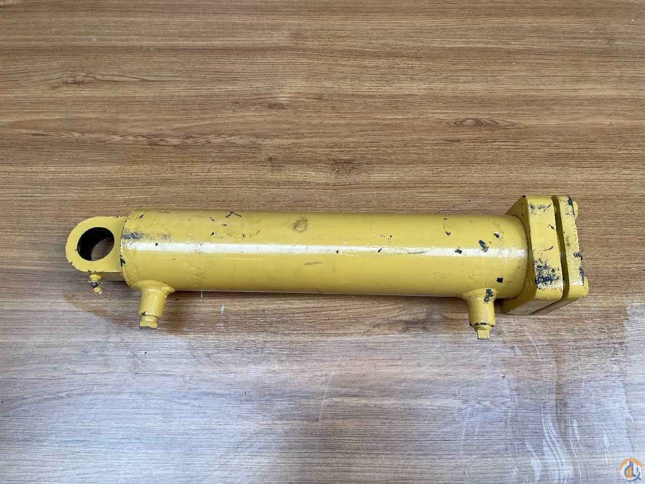 6372001497 - STEERING CYLINDER