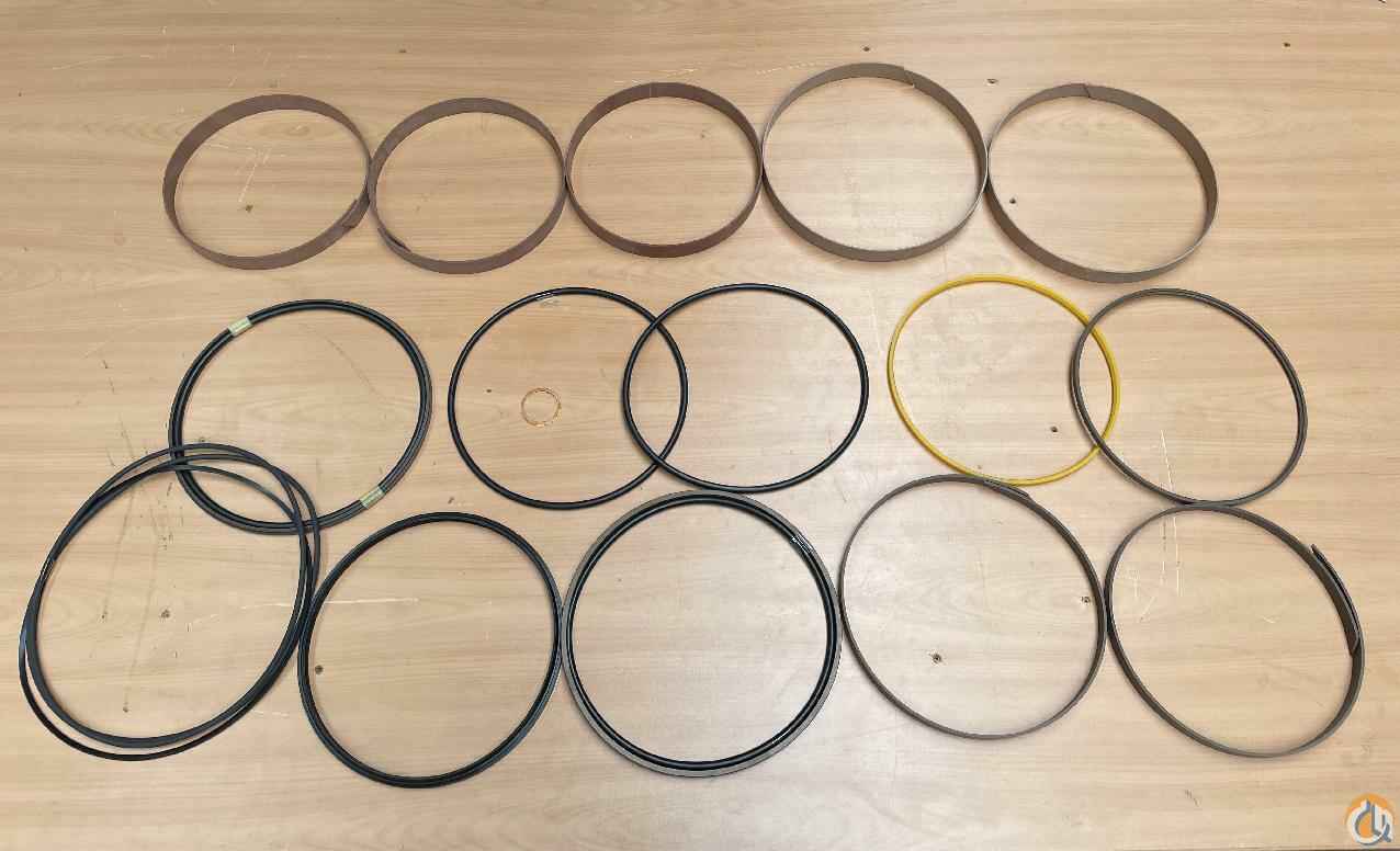 3324524 - SET OF SEALS, CPL.