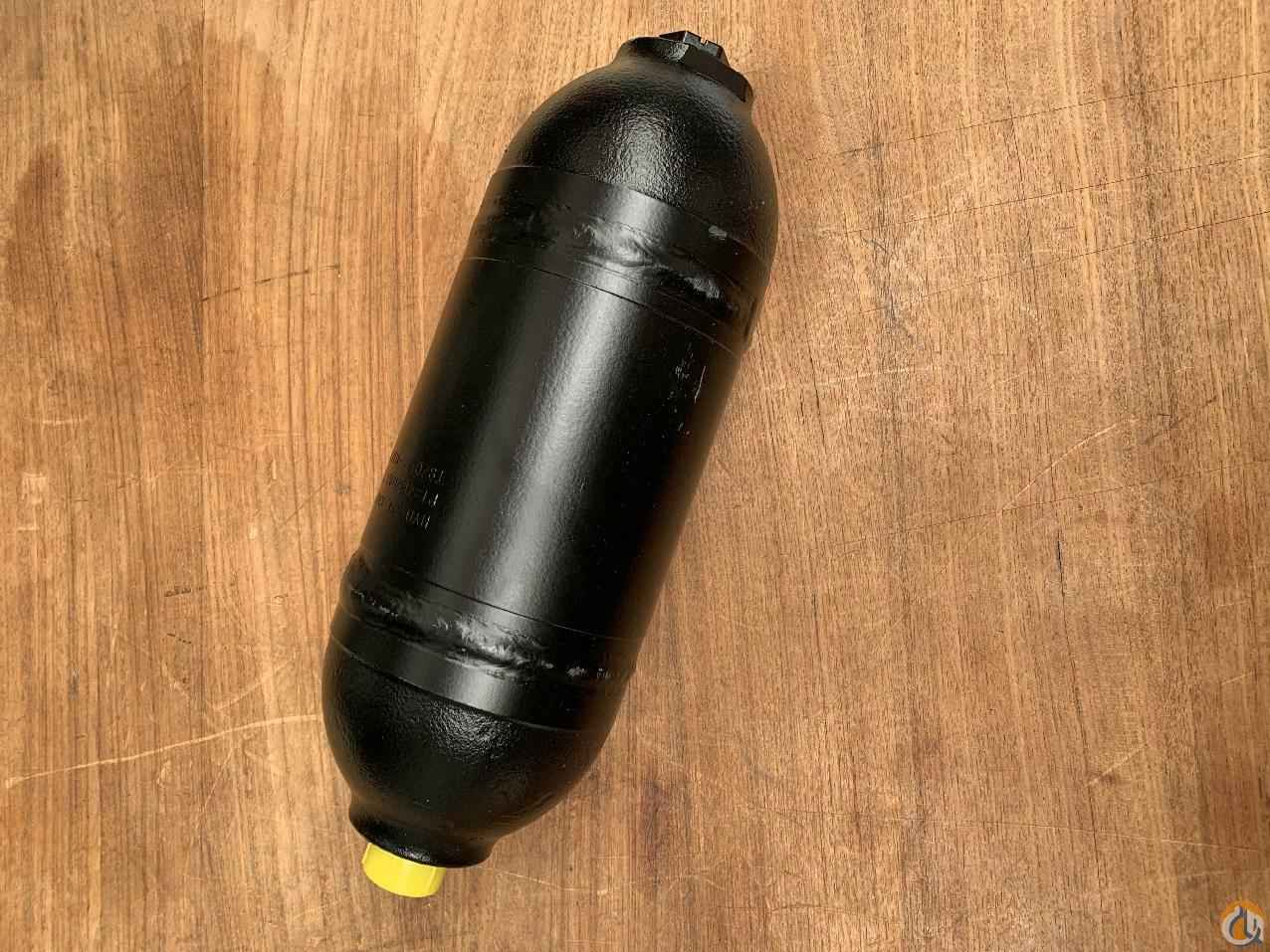 4157221 - PRESSURE RESERVOIR UNFILLED