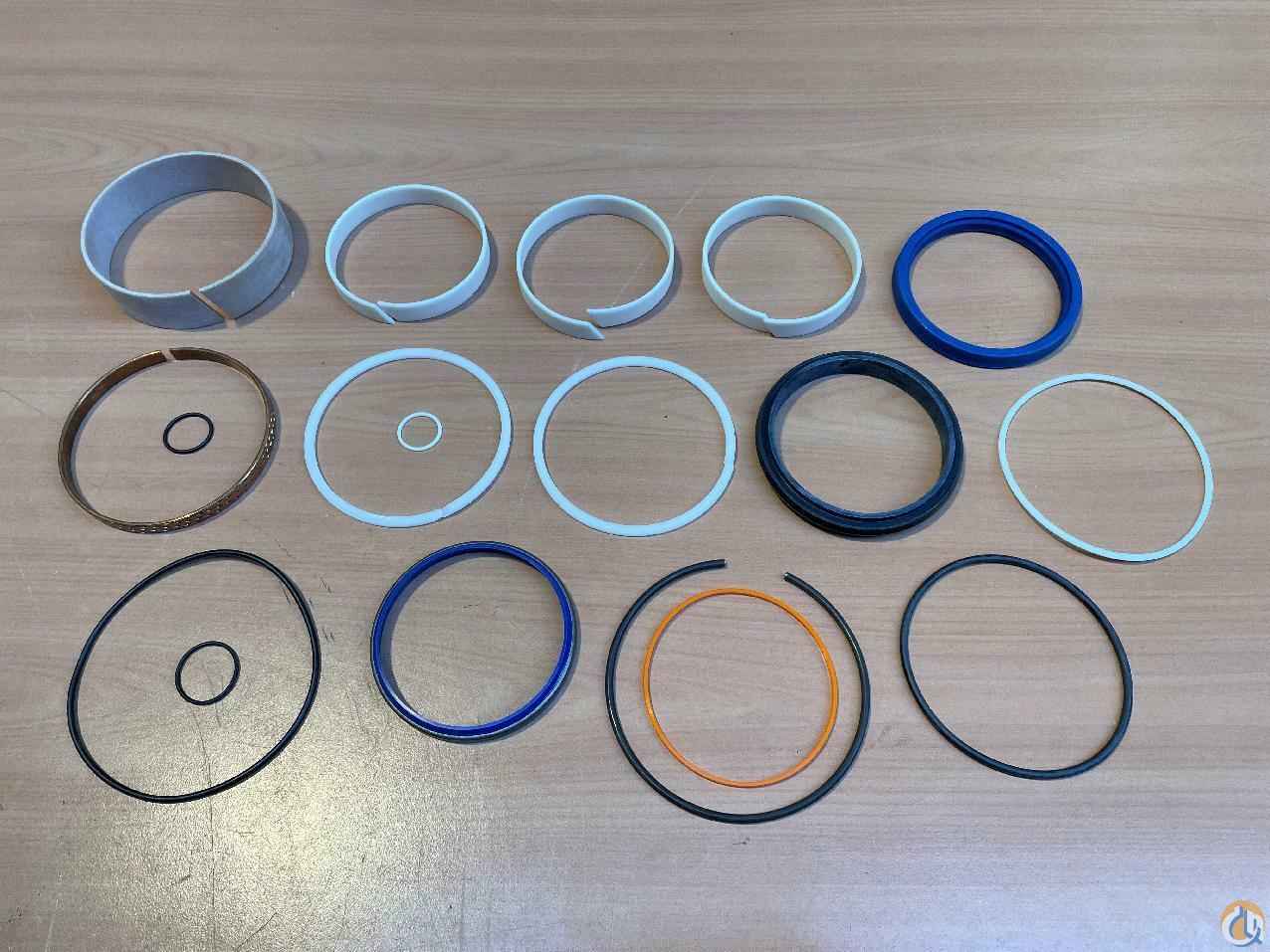 3138488 - SET OF SEALS