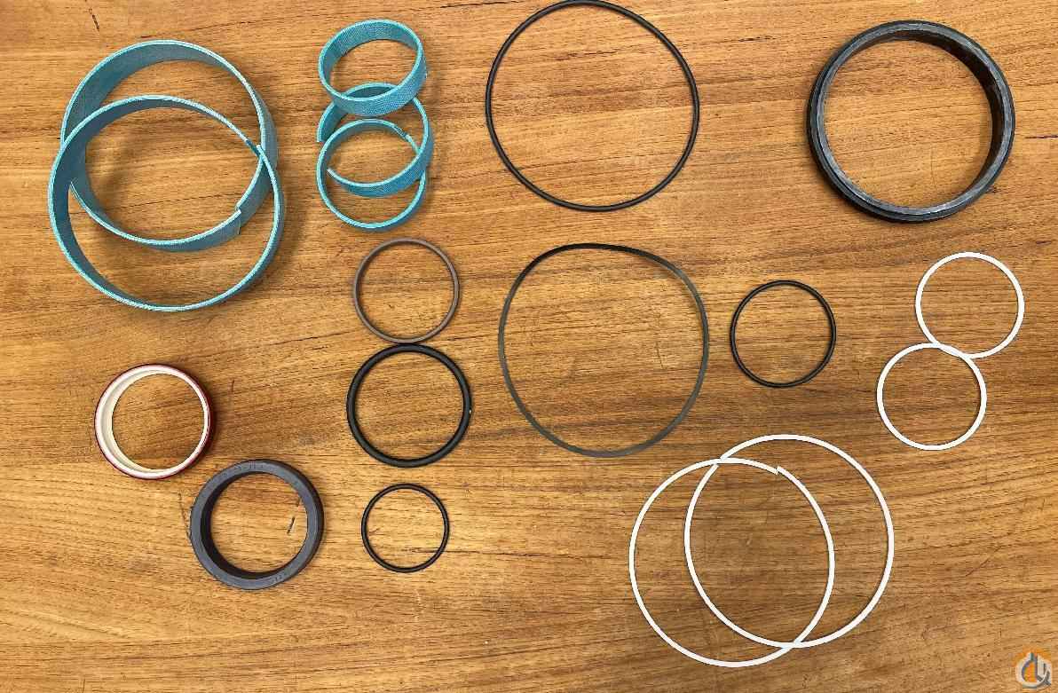3328568 - GASKET SET