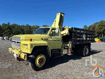 1989 FORD F800F