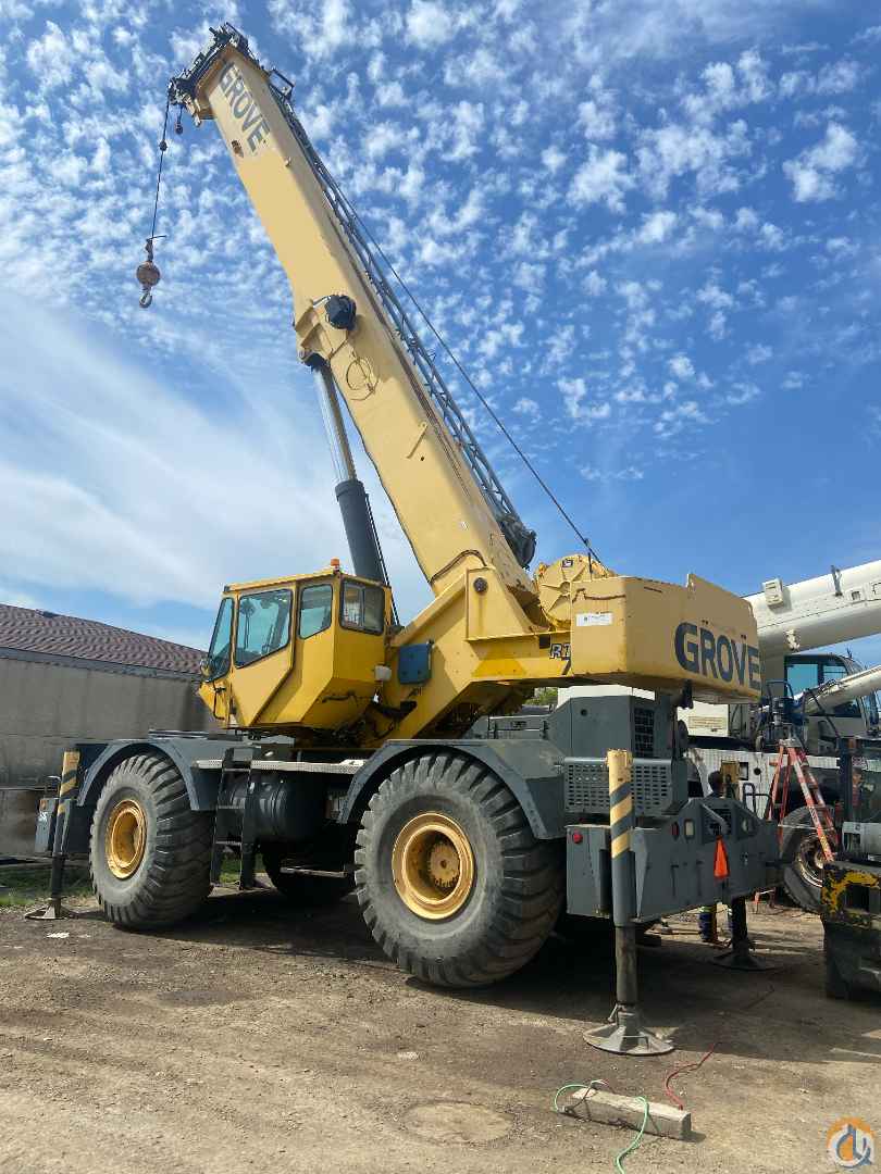 2000 Grove RT760E
