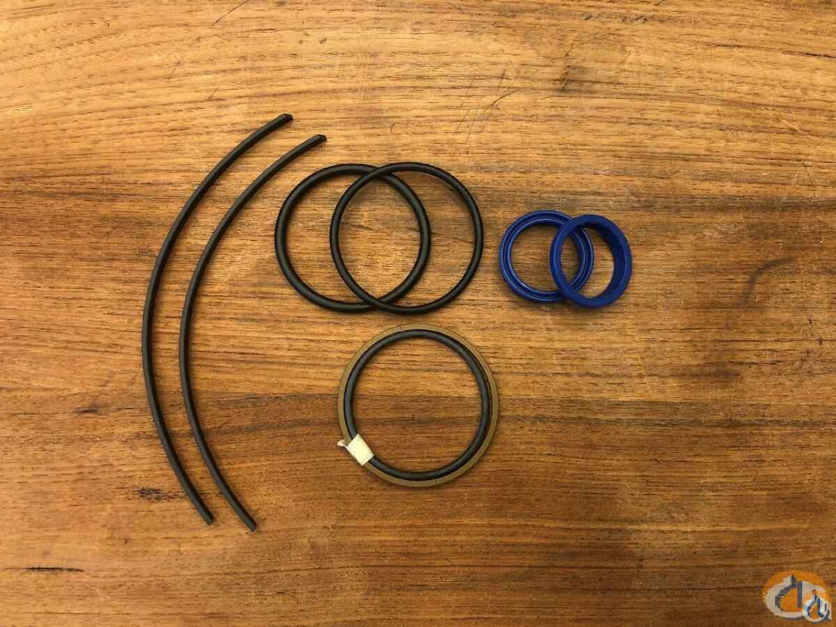 1679934 - SET OF SEALS