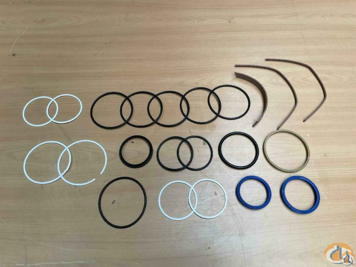 2312309 - SET OF SEALS