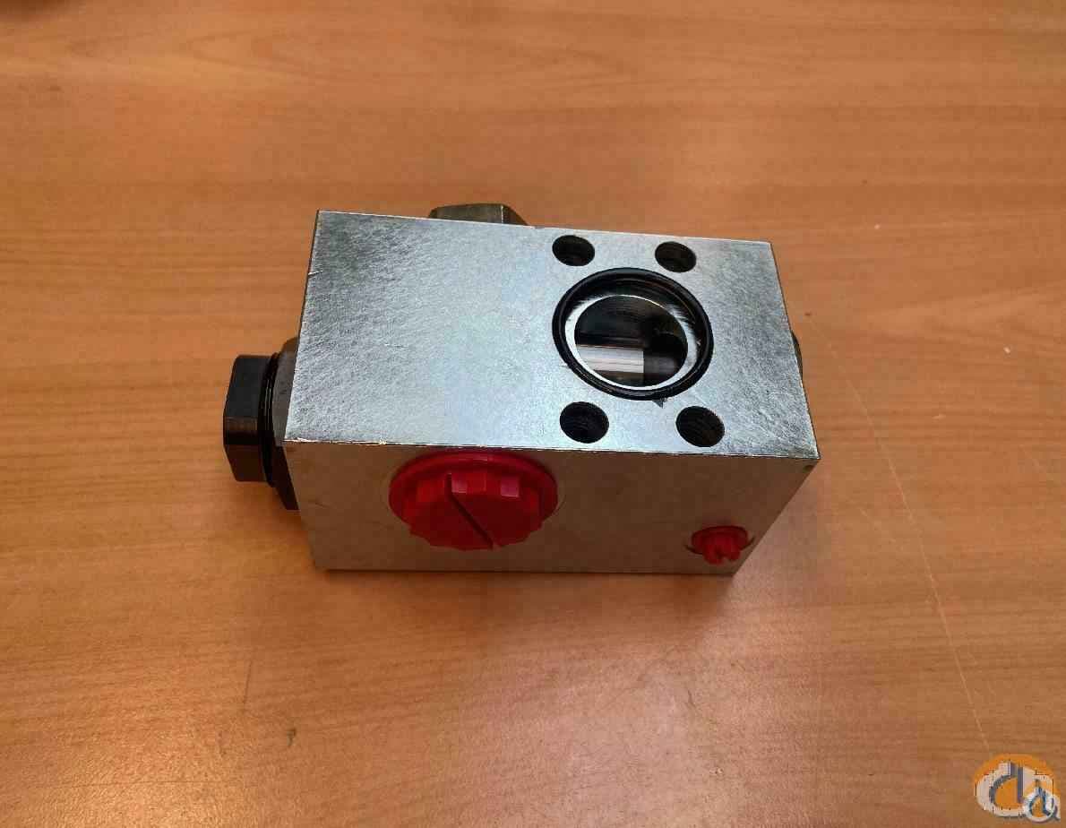 7926003408 - MOTOR CONTROL VALVE