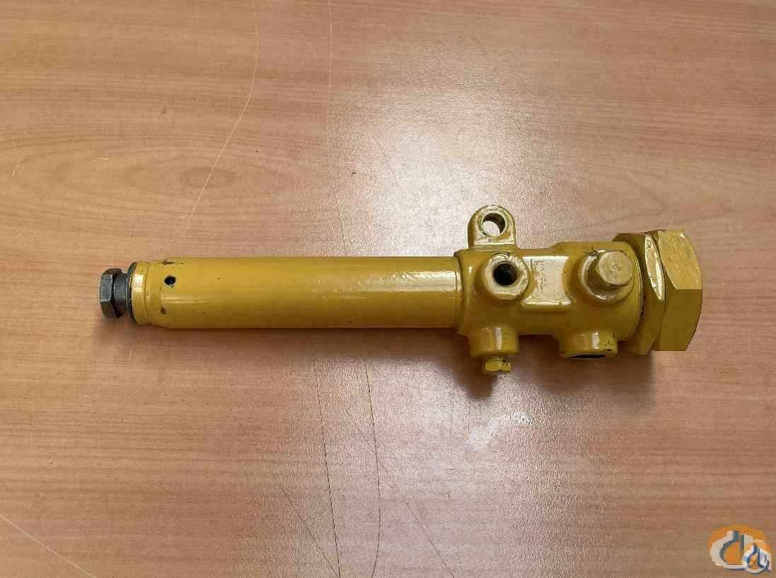 7372000303 - CYLINDER ASSEMBLY - THROTTLE