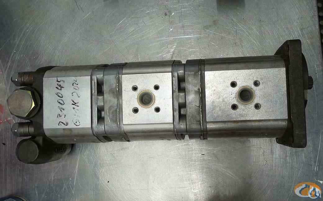 2310045 - TRIPLE GEAR PUMP