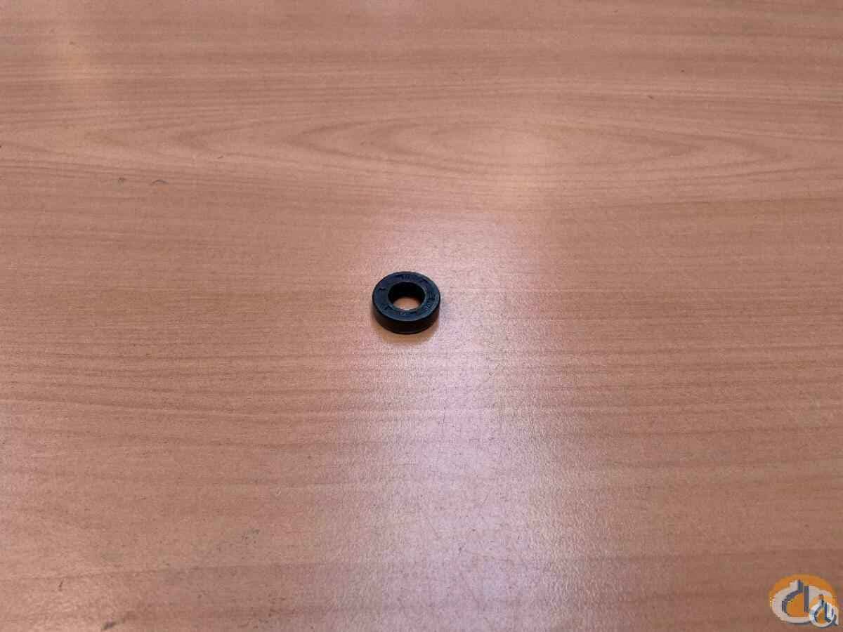 2314098 - ROTARY SHAFT SEAL