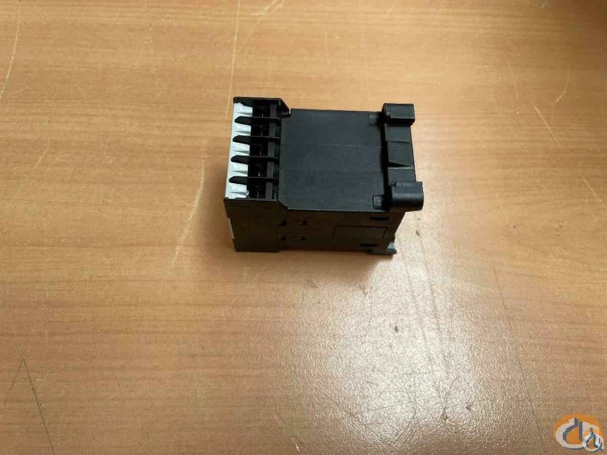 1926018 - AUXILIARY RELAY