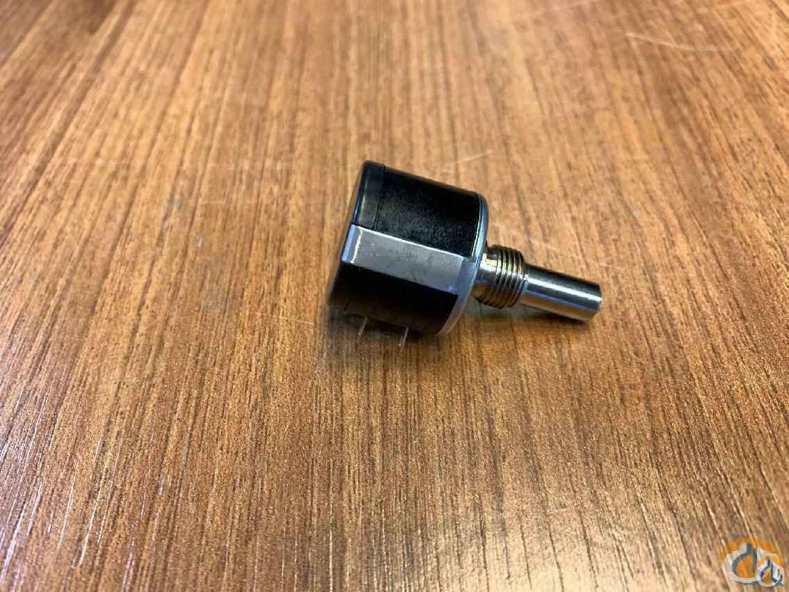 1681112 - POTENTIOMETER