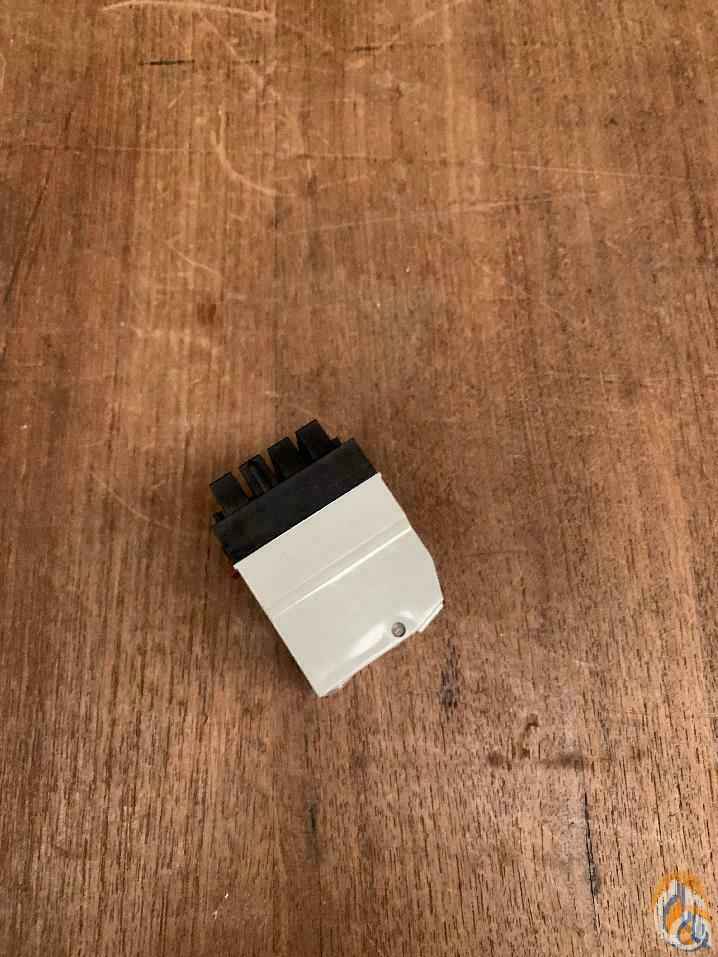 2316854 - SWITCH RELAY