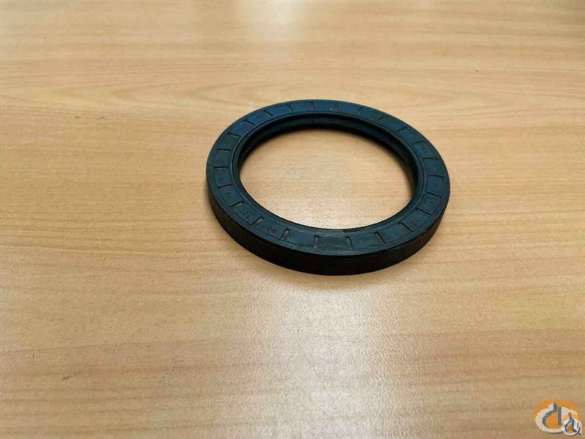 1684683 - RING,WELLENDICHT