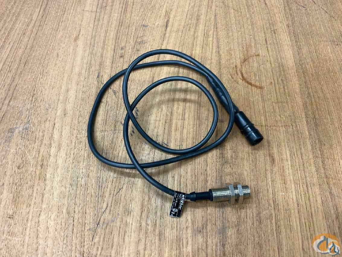 1370366 - PROXIMITY SWITCH (SHUTTER)