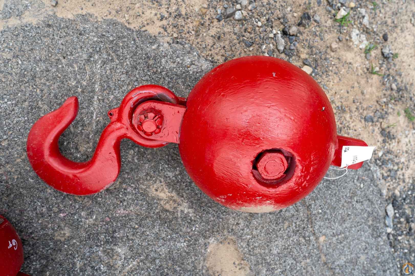 MILLER 10 TON SWIVEL HOOK BALL