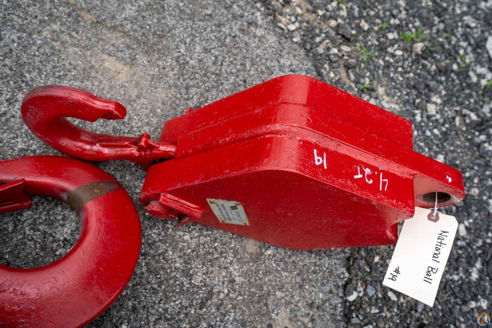 NATIONAL 8%2C400 LBS. HOOK BALL