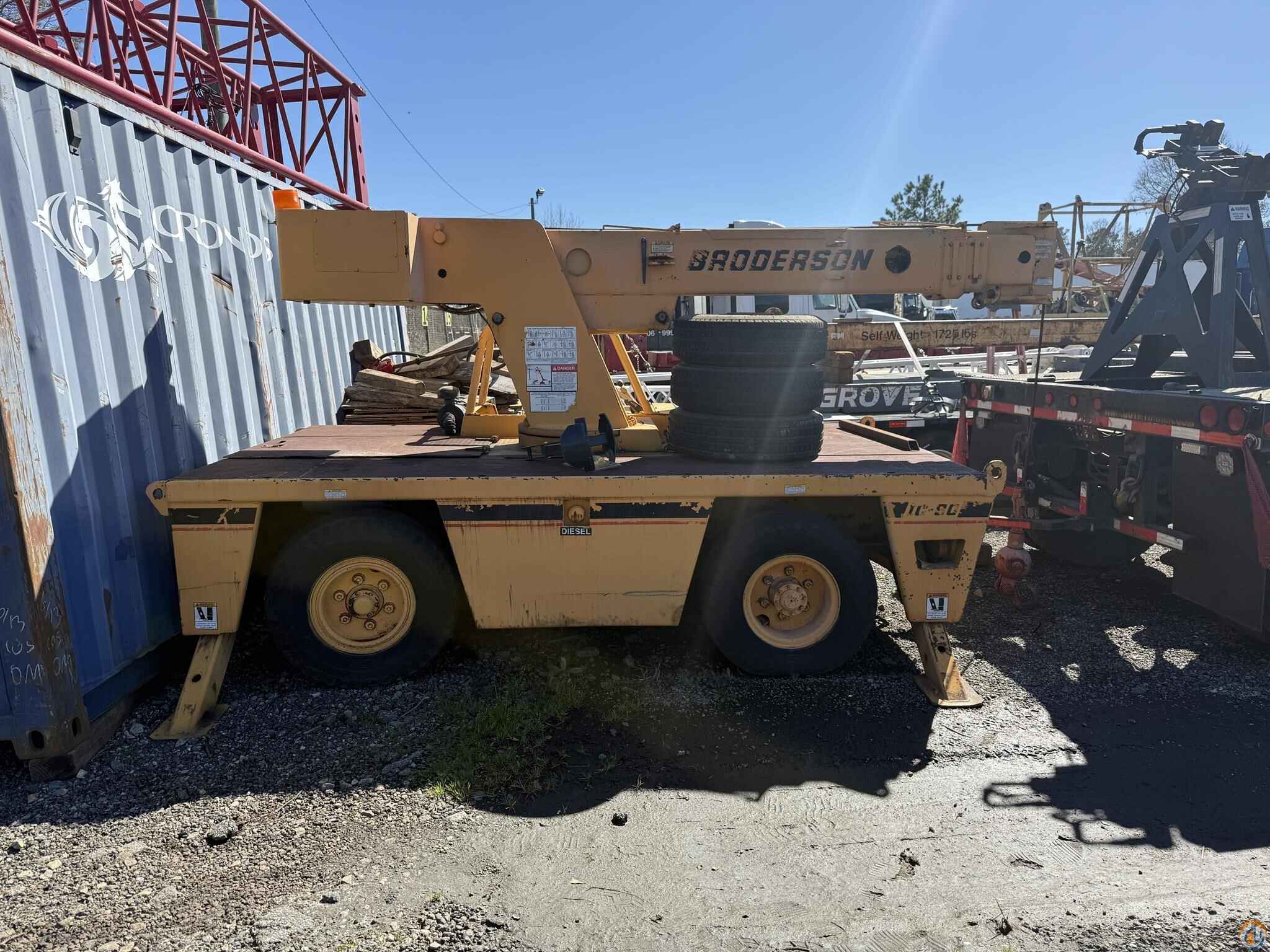 1990 Broderson IC80-1B