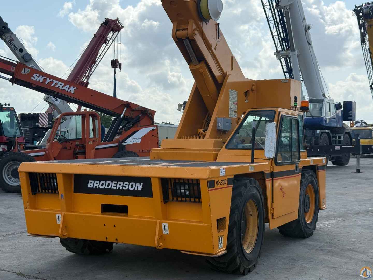 2012 Broderson IC-200-3G