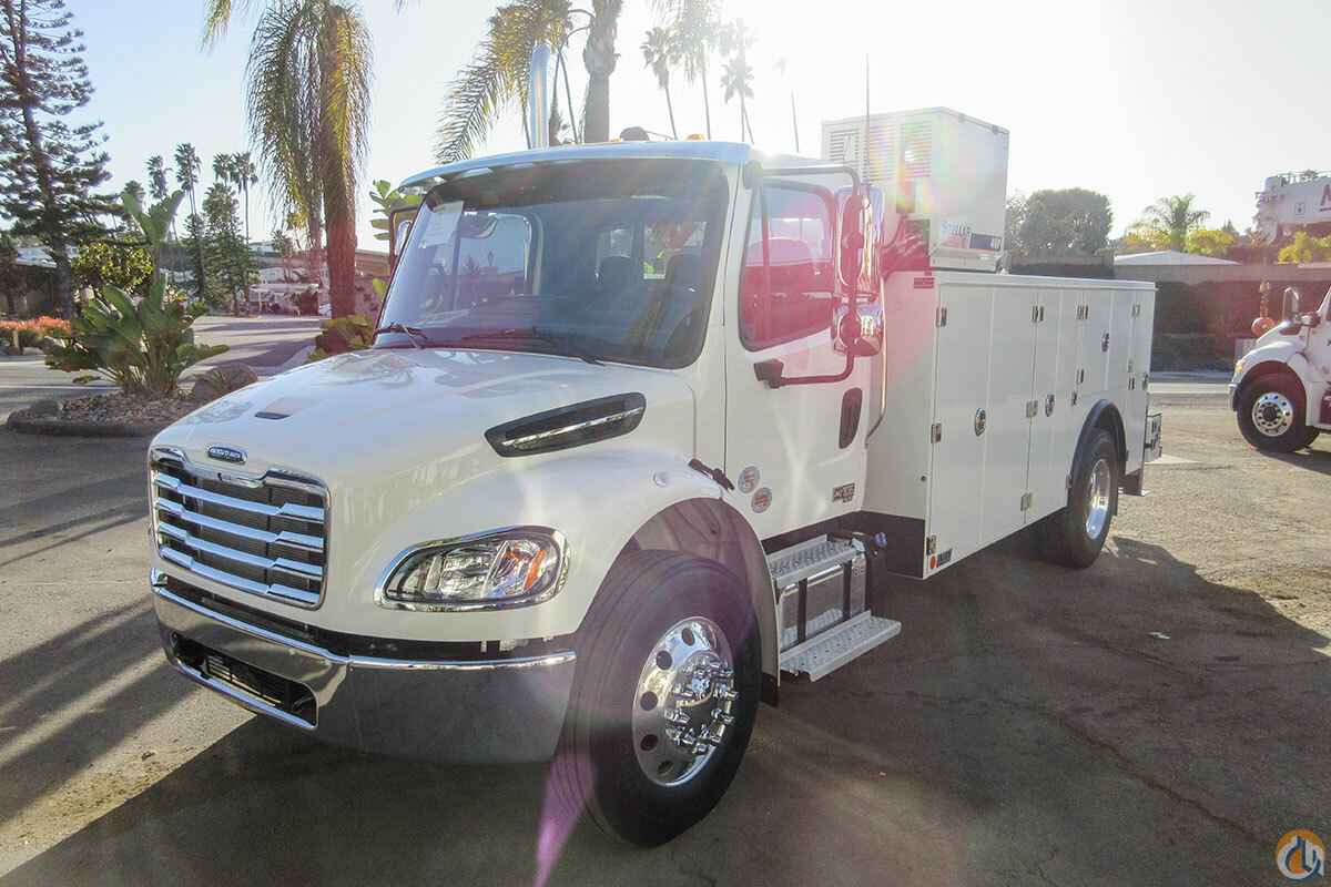 2025 Stellar 12630 TMAX 2-14 service body