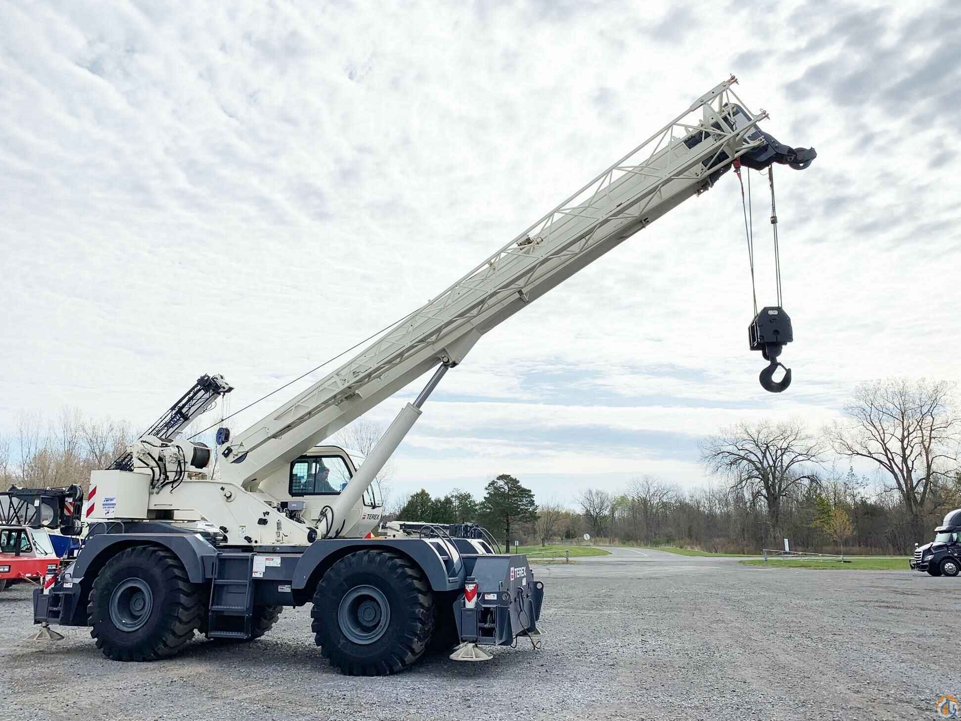 2013 TEREX RT 670-1