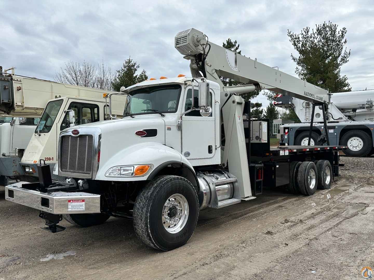 2022 National 8100D