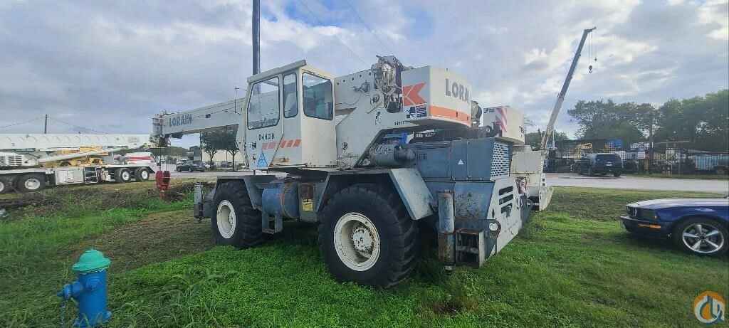 1991 Lorain LRT 275D