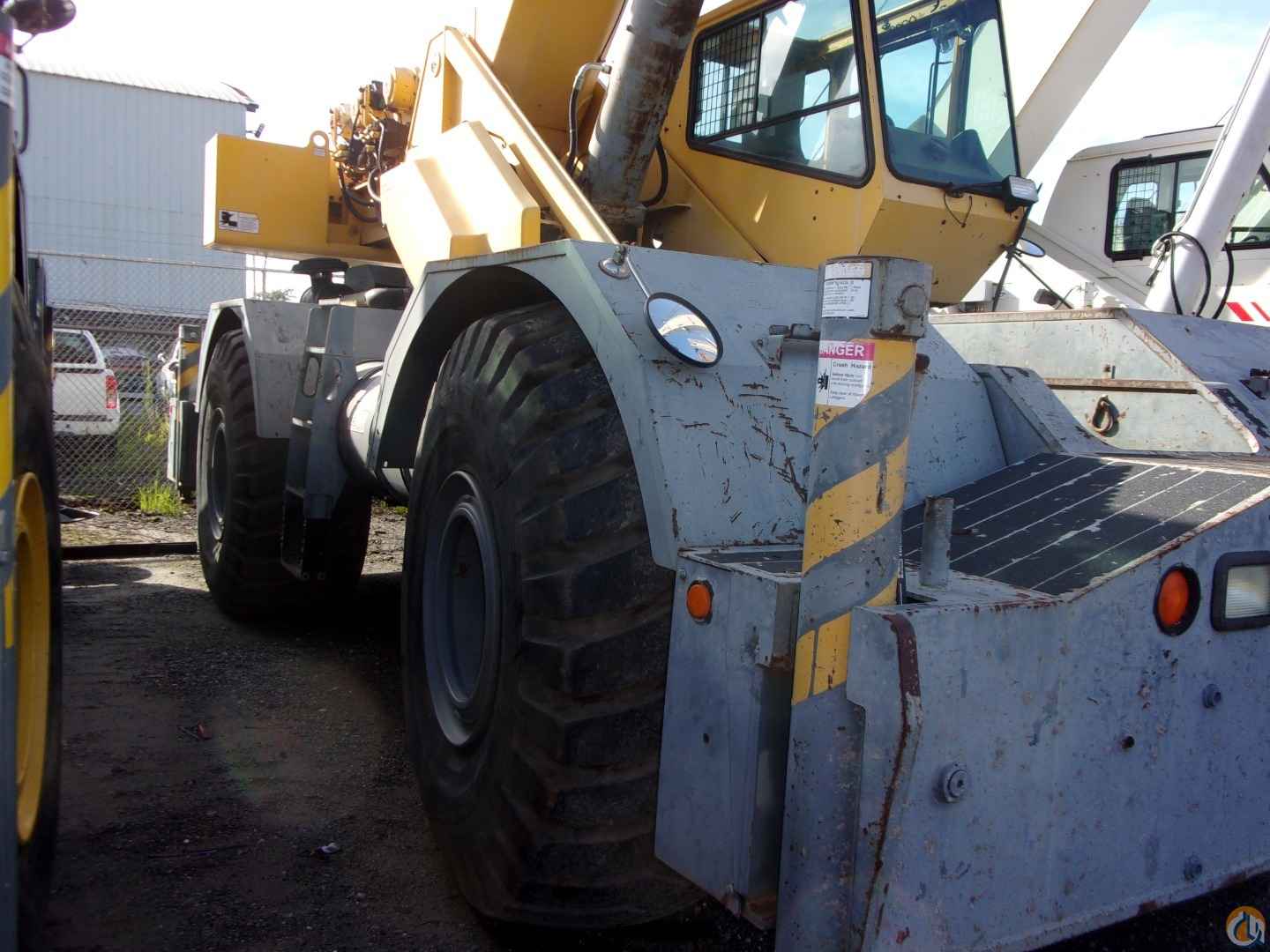 RT760%2F700E Outrigger