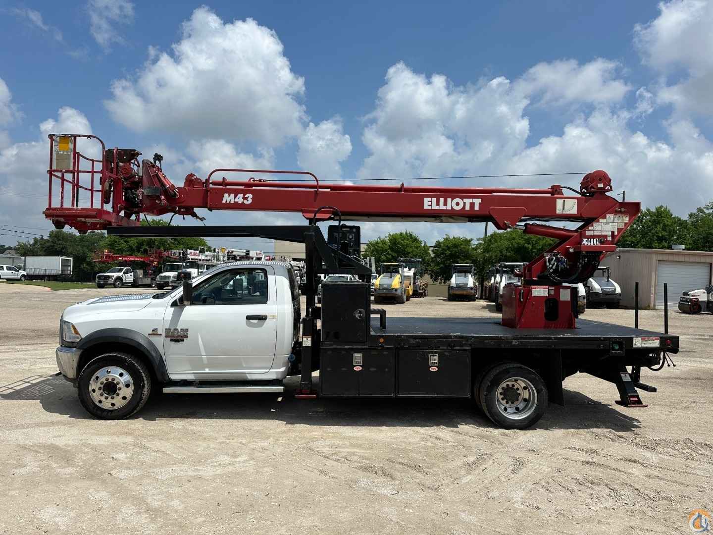 2017 Elliott M43R HiReach