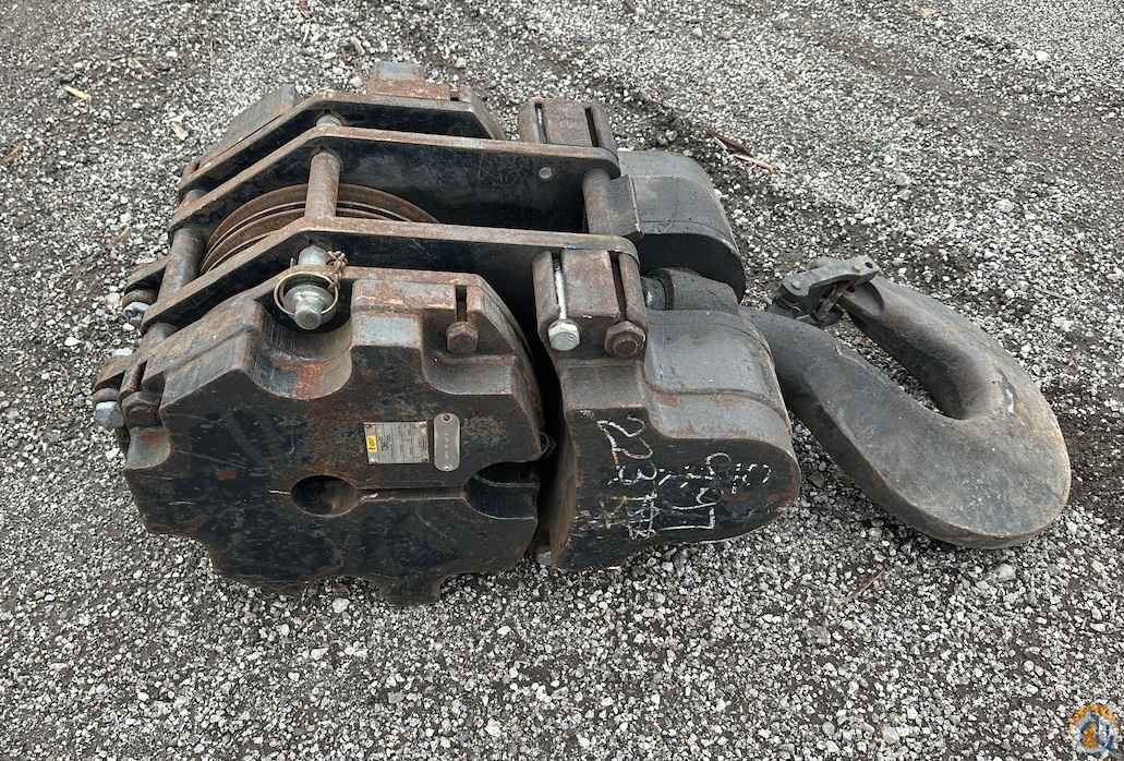 Hook Block%2C 55 ton%2C quick reeving%2C 5 sheaves