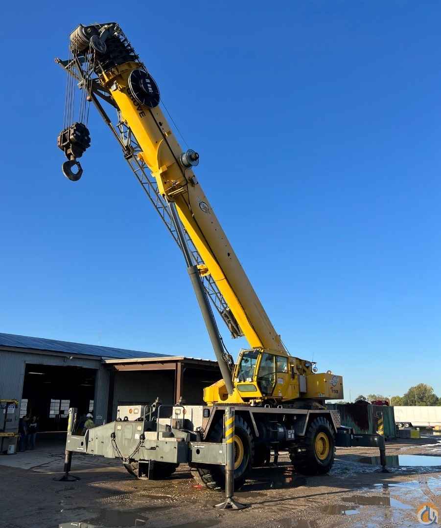 2010 Grove RT9150E