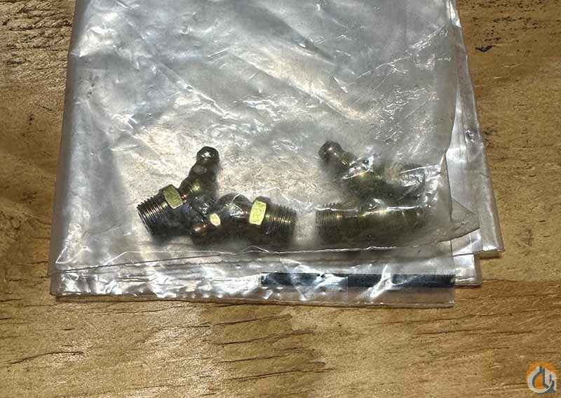 FITTING ALEMITE 45 DEG 1/8"