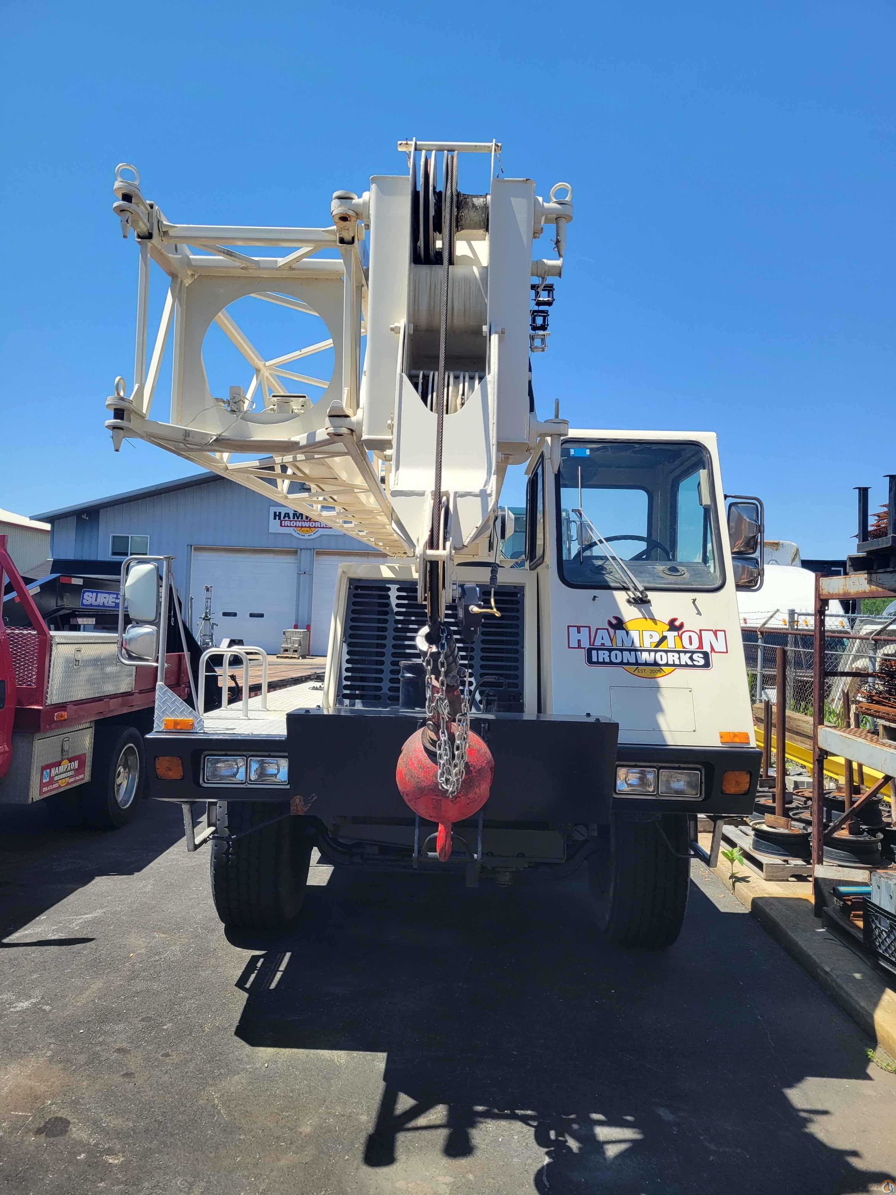 1997 Terex T 230