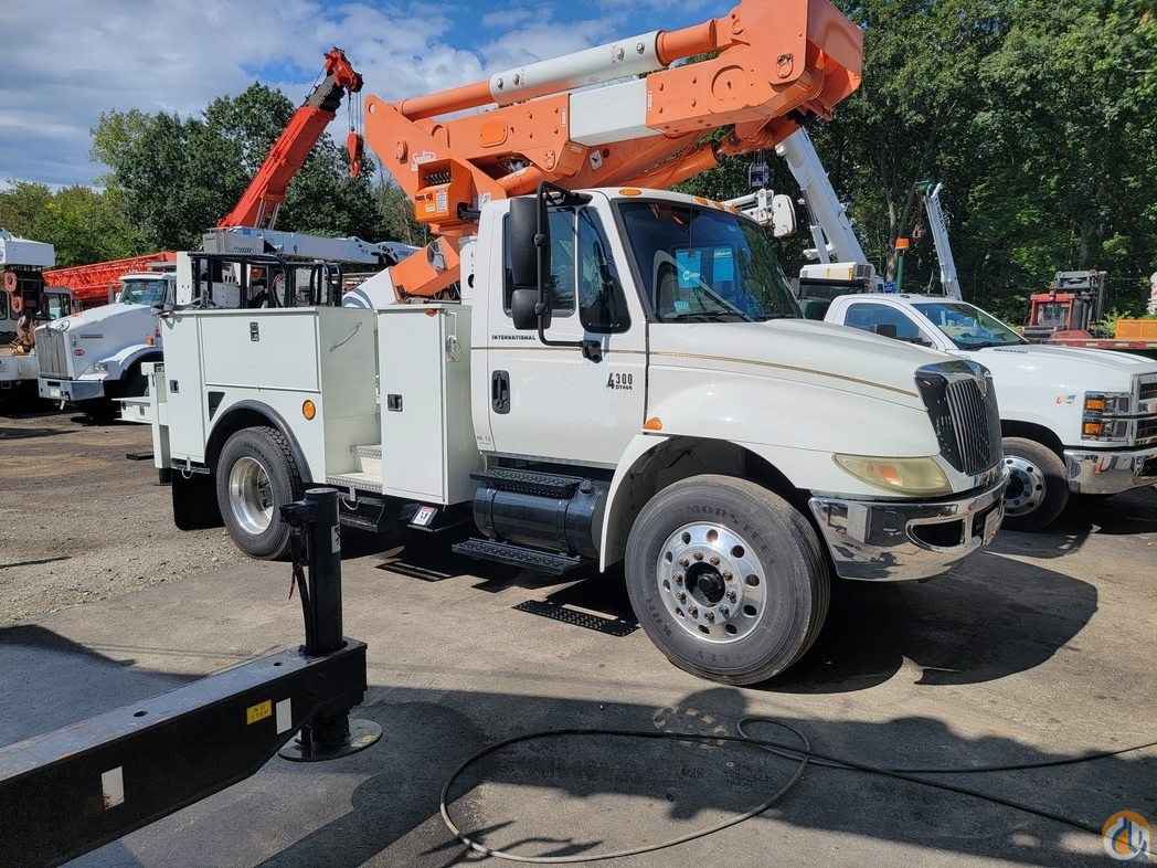 2006 International 4300 SBA